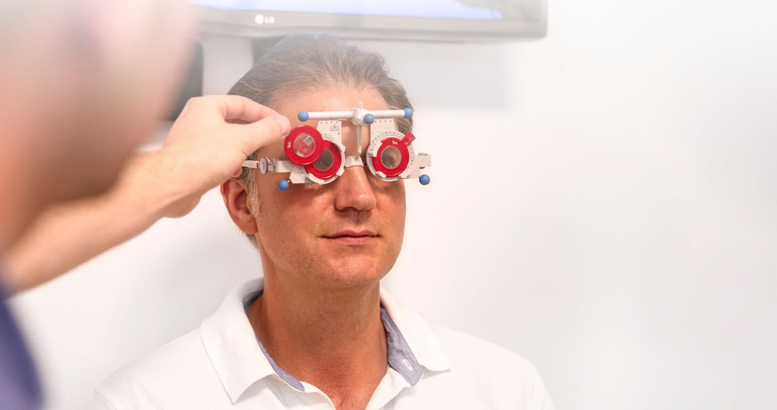 Optik_Harter_Sehtest_vor_Ort Optik Harter